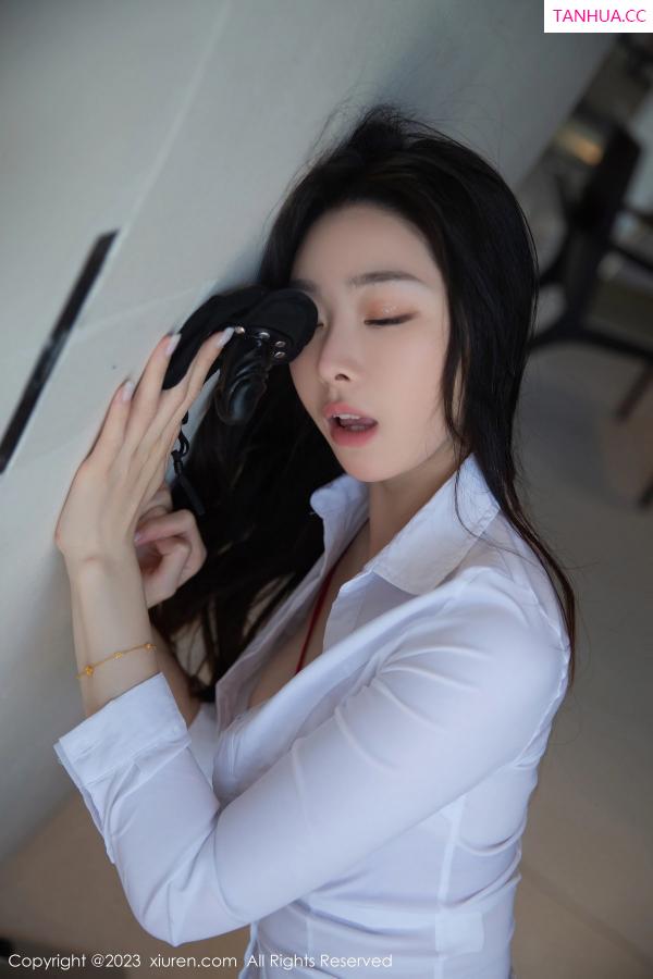 逗逗DouDou  [XiuRen]高清写真图 2023.06.21 No.6960 是小逗逗 丝袜美腿第19张图片